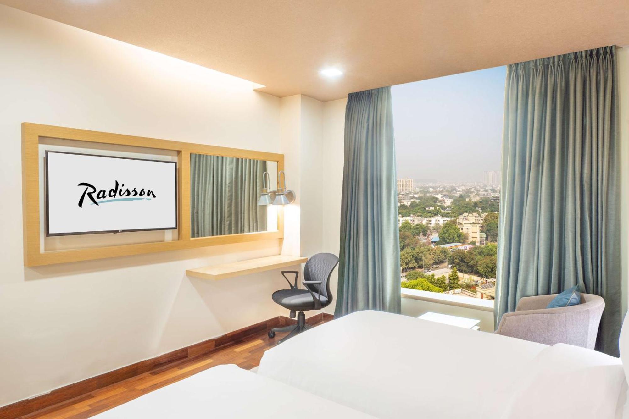 เรดิสัน โฮเต็ล คุรุคราม สุห์นาโร้ด ซิตี้เซ็นเตอร์ Hotel คูร์เคาน์ ภายนอก รูปภาพ