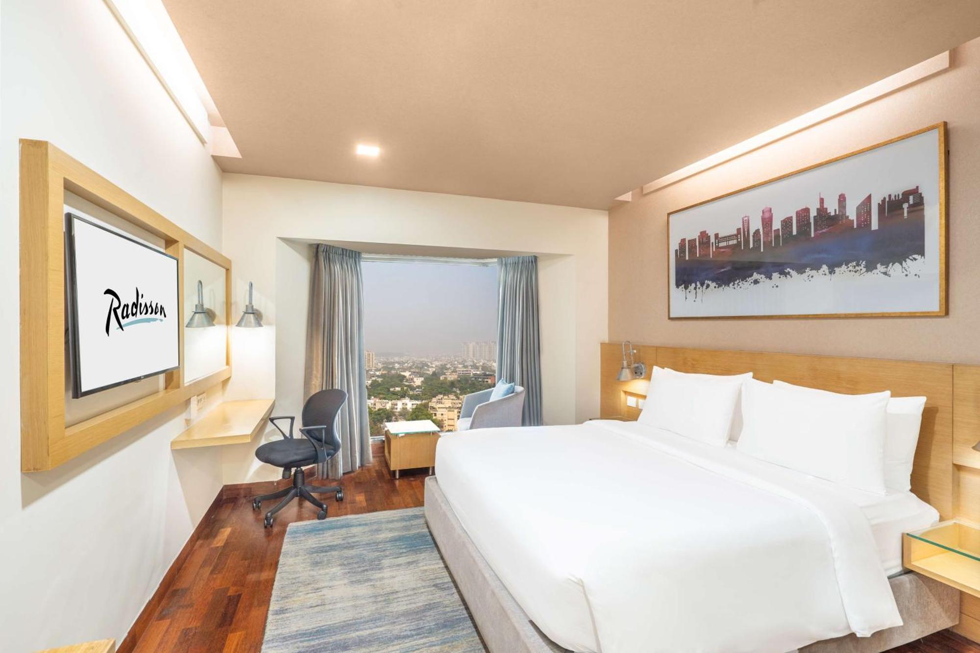 เรดิสัน โฮเต็ล คุรุคราม สุห์นาโร้ด ซิตี้เซ็นเตอร์ Hotel คูร์เคาน์ ภายนอก รูปภาพ